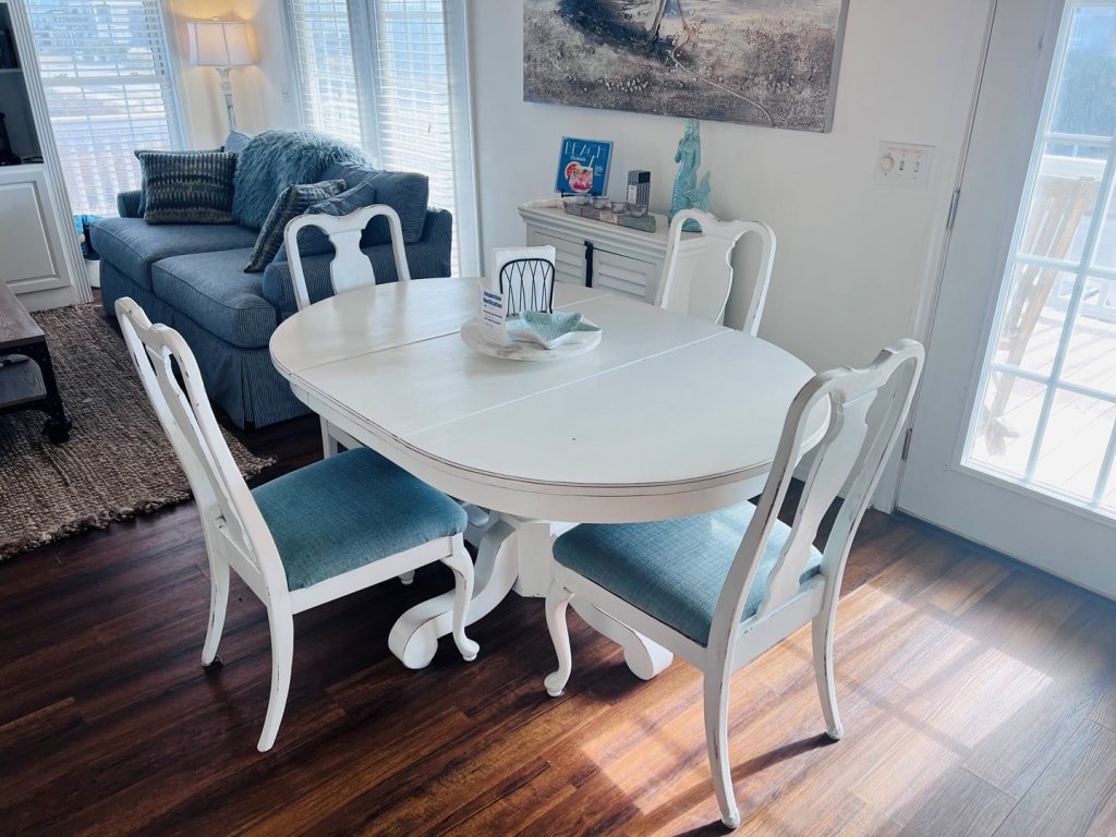 Holden Time / 320 Ocean Blvd West Vacation Rental in Holden Beach - RedAwning