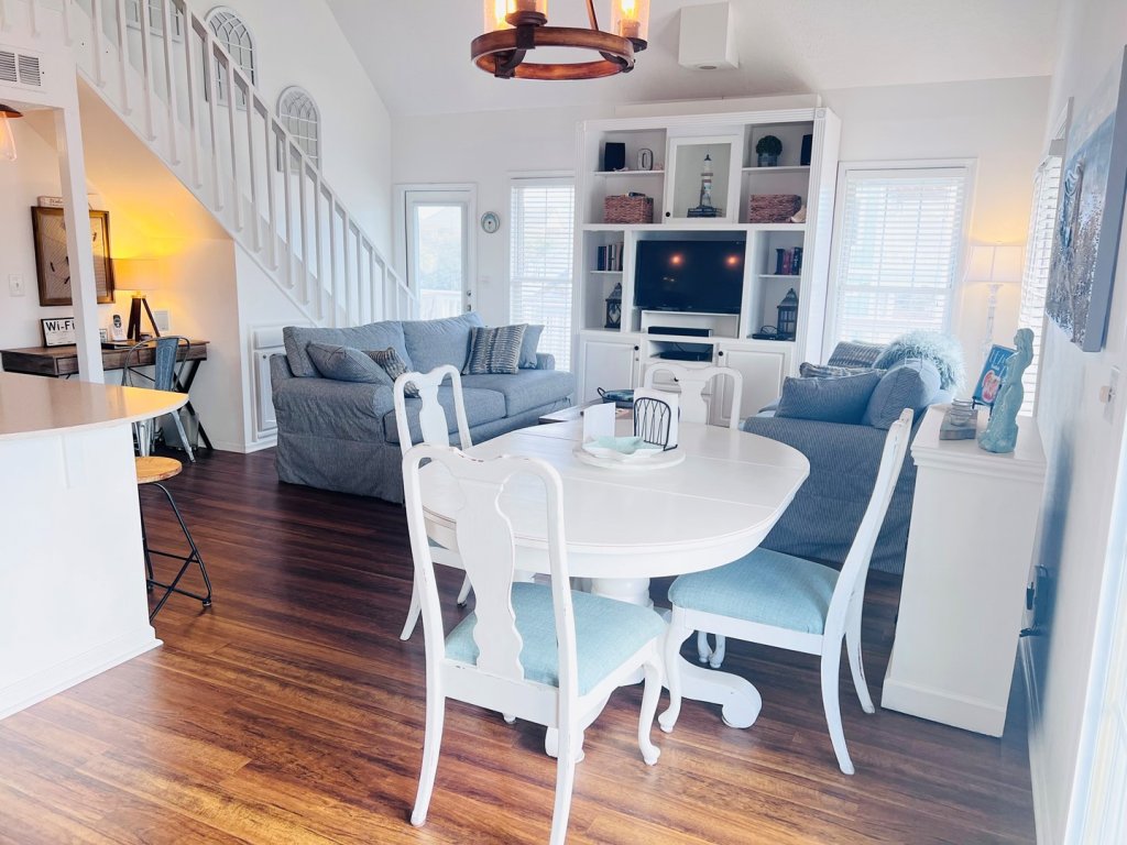 Holden Time / 320 Ocean Blvd West Vacation Rental in Holden Beach - RedAwning