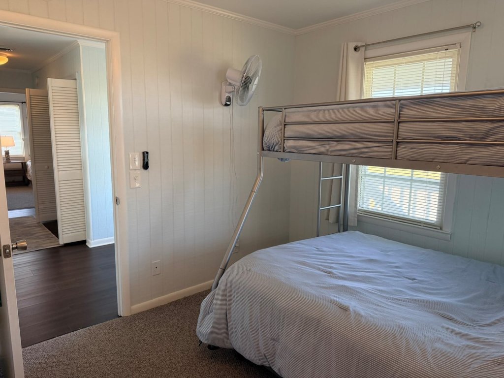 How Sweet The Sound / 333 Brunswick Ave West Vacation Rental in Holden Beach - RedAwning
