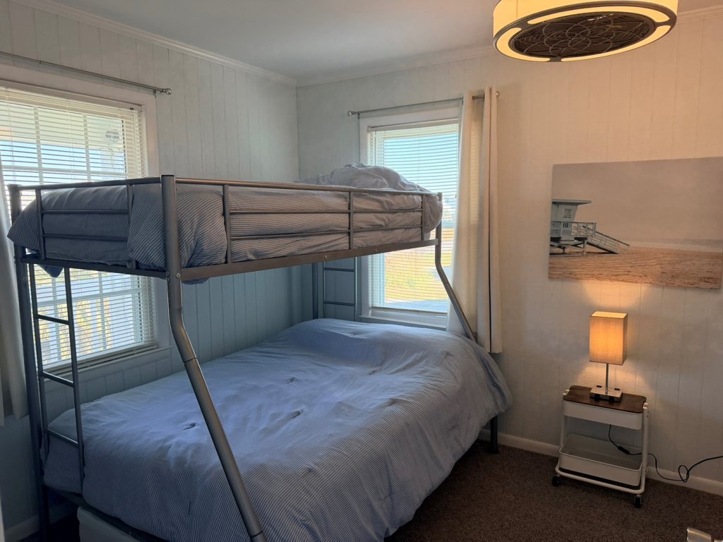 How Sweet The Sound / 333 Brunswick Ave West Vacation Rental in Holden Beach - RedAwning