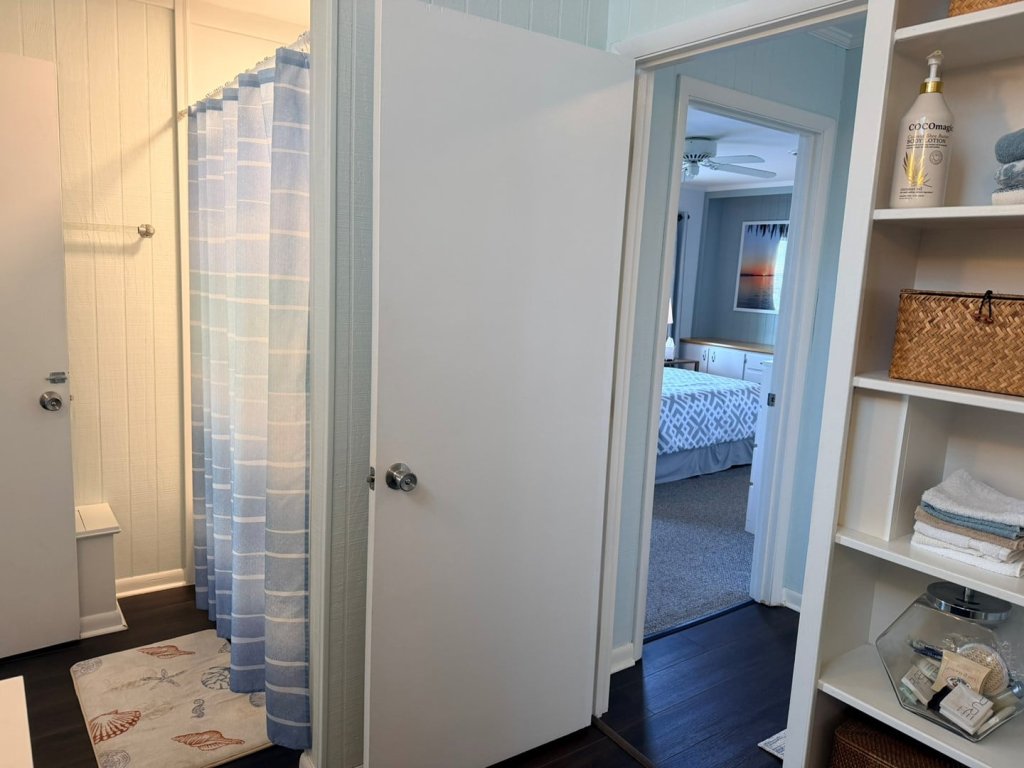 How Sweet The Sound / 333 Brunswick Ave West Vacation Rental in Holden Beach - RedAwning