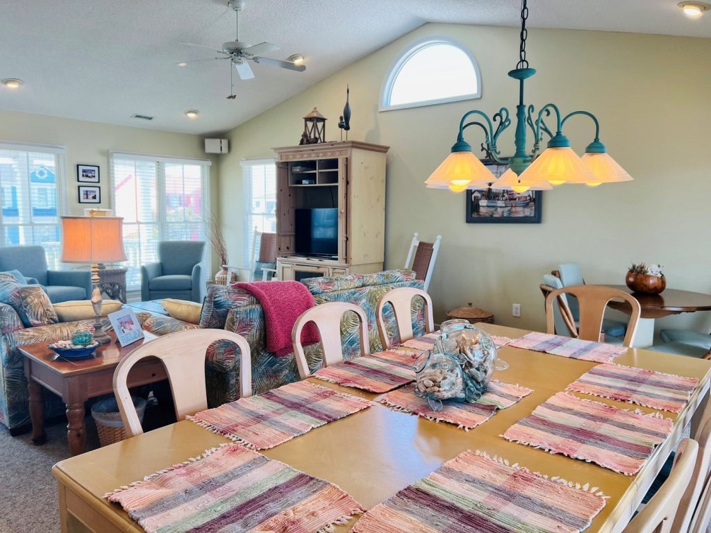 Le Tournesol / 1164 Ocean Blvd West Vacation Rental in Holden Beach - RedAwning