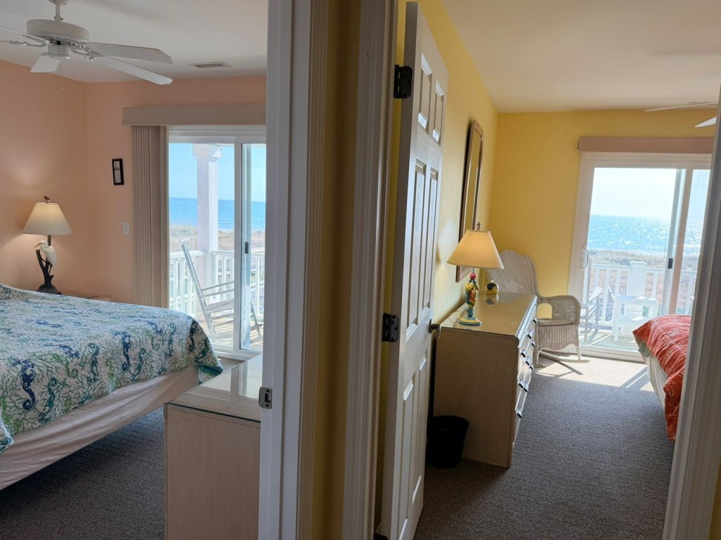 Majak Moments / 1123 Ocean Blvd West Vacation Rental in Holden Beach - RedAwning