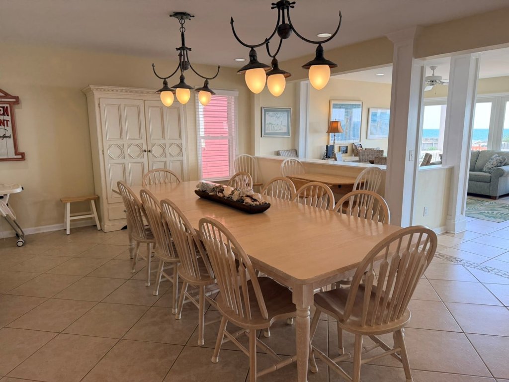 Majak Moments / 1123 Ocean Blvd West Vacation Rental in Holden Beach - RedAwning