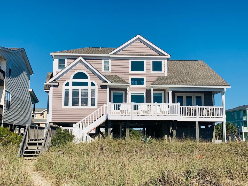 License to Chill / 685 Ocean Blvd West Vacation Rental in Holden Beach - RedAwning