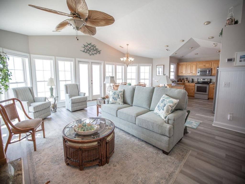 Paw-Paw's Place / 953 Ocean Blvd West Vacation Rental in Holden Beach - RedAwning