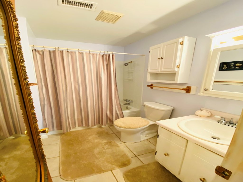 Serenity Now / 301 Ocean Blvd East Vacation Rental in Holden Beach - RedAwning