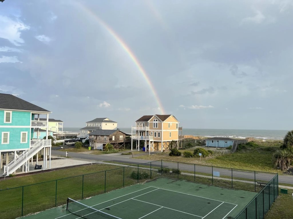 Seven Seas - 7C / 1068 Ocean Blvd West Vacation Rental in Holden Beach - RedAwning