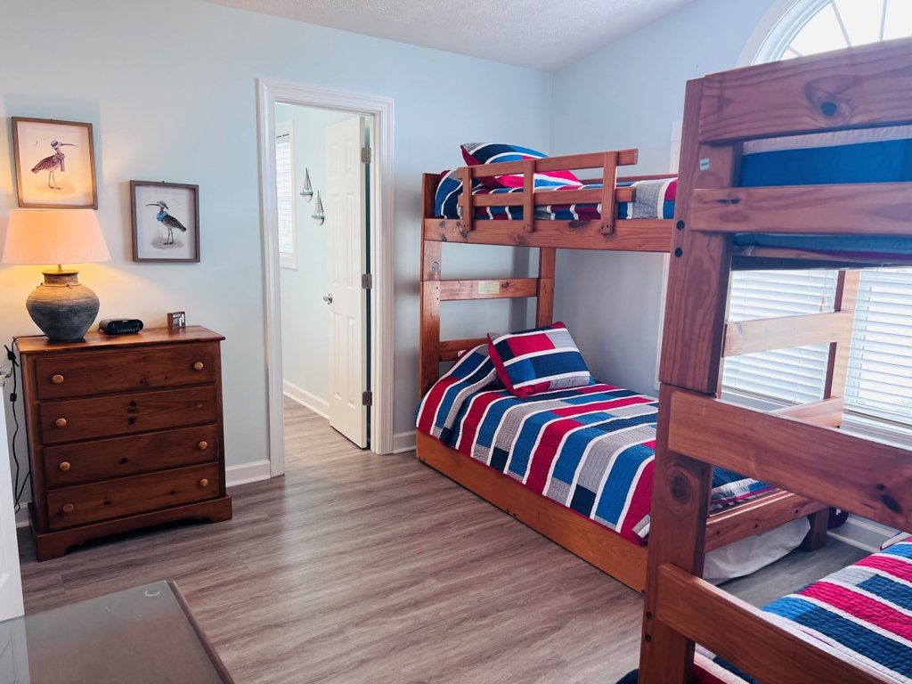 Beaches be Crazy / 295 Ocean Blvd W Vacation Rental in Holden Beach - RedAwning
