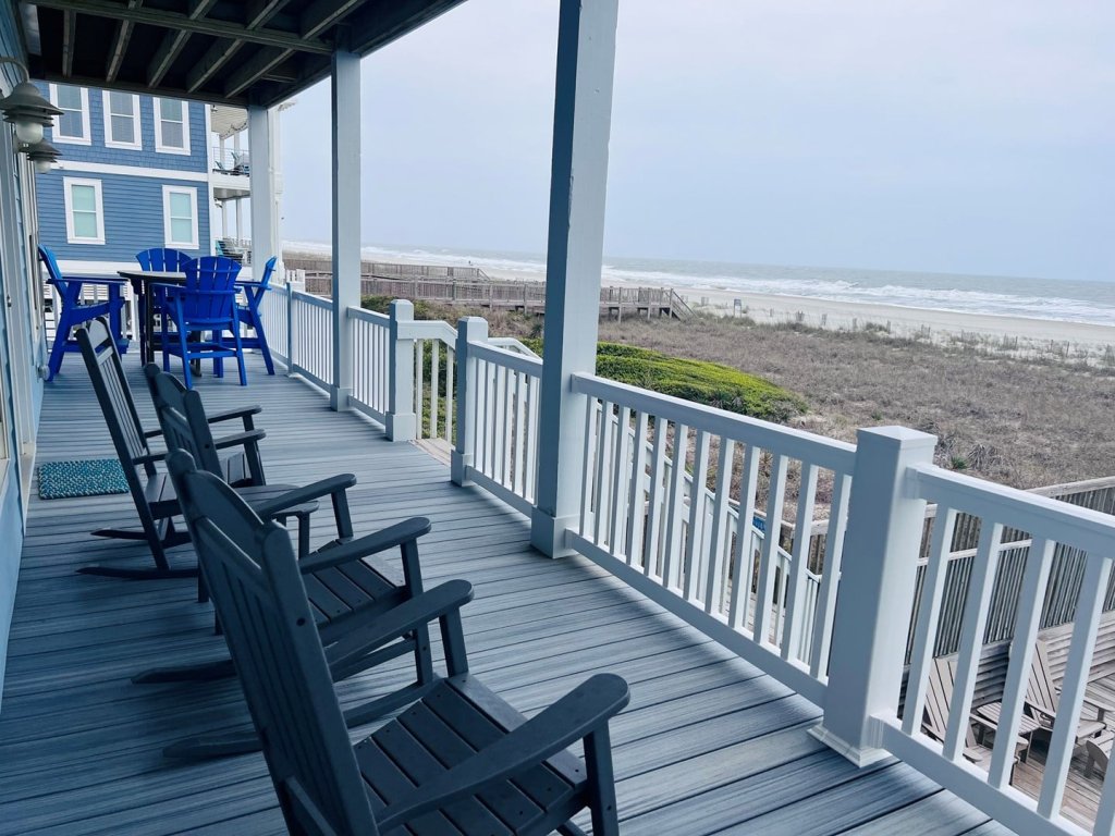 Beaches be Crazy / 295 Ocean Blvd W Vacation Rental in Holden Beach - RedAwning
