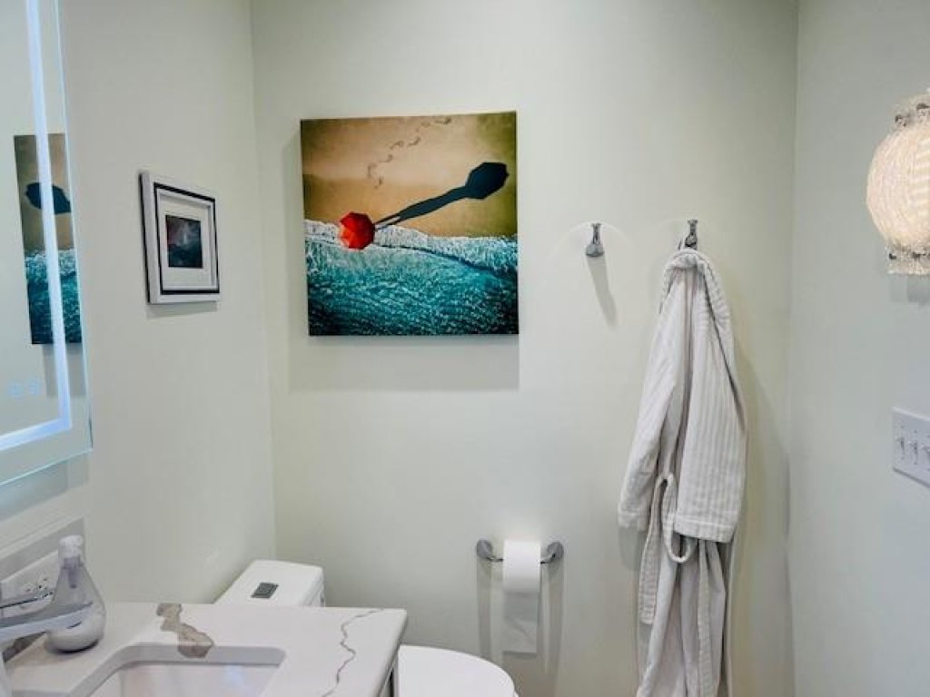 The Rainbow Connection / 165 Ocean Blvd East Vacation Rental in Holden Beach - RedAwning