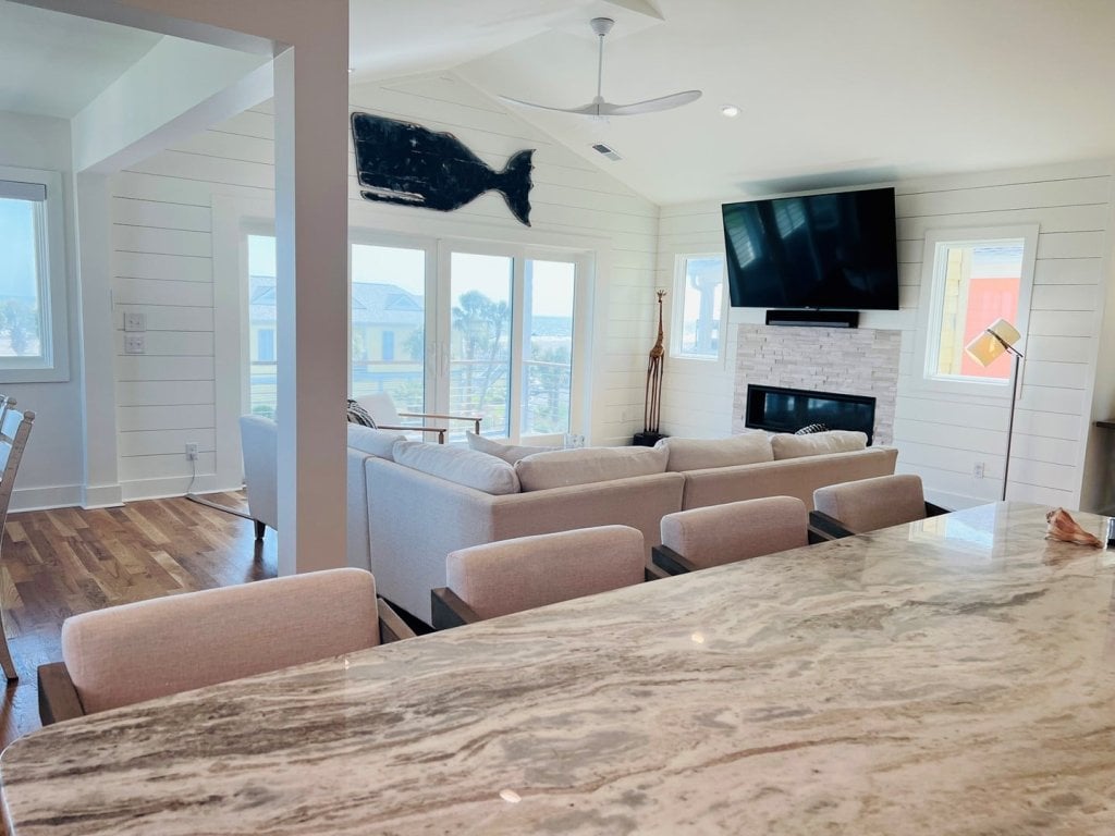 The Rainbow Connection / 165 Ocean Blvd East Vacation Rental in Holden Beach - RedAwning