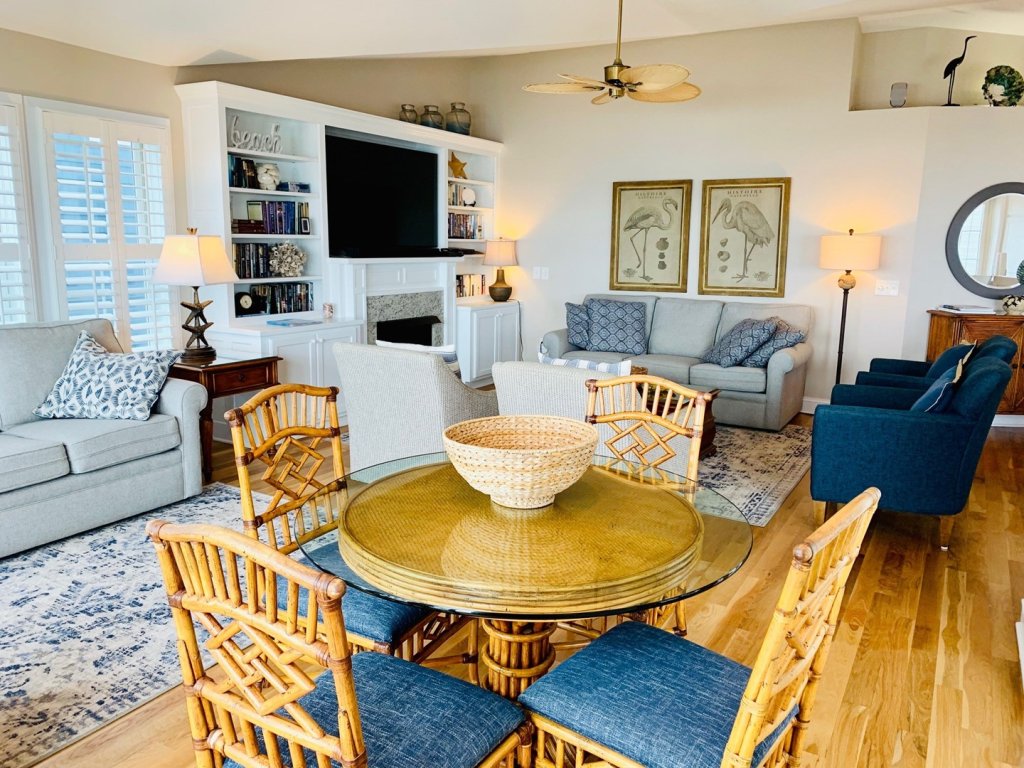 Fish N' Ships / 863 Ocean Blvd West Vacation Rental in Holden Beach - RedAwning