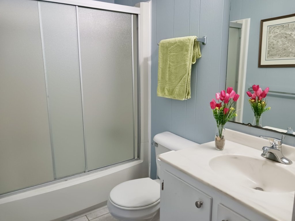 Westside / 837 Ocean Blvd West Vacation Rental in Holden Beach - RedAwning