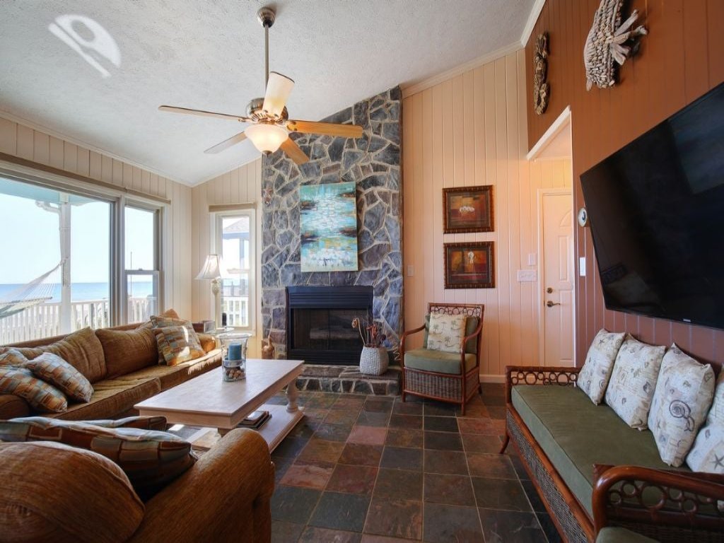 Windchimes / 339 Ocean Blvd West Vacation Rental in Holden Beach - RedAwning