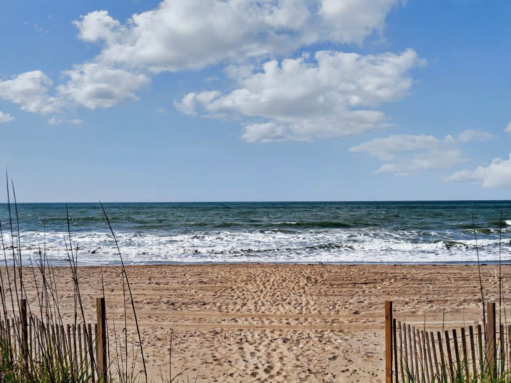 Heard the Waves / 969 Ocean Blvd West Vacation Rental in Holden Beach - RedAwning