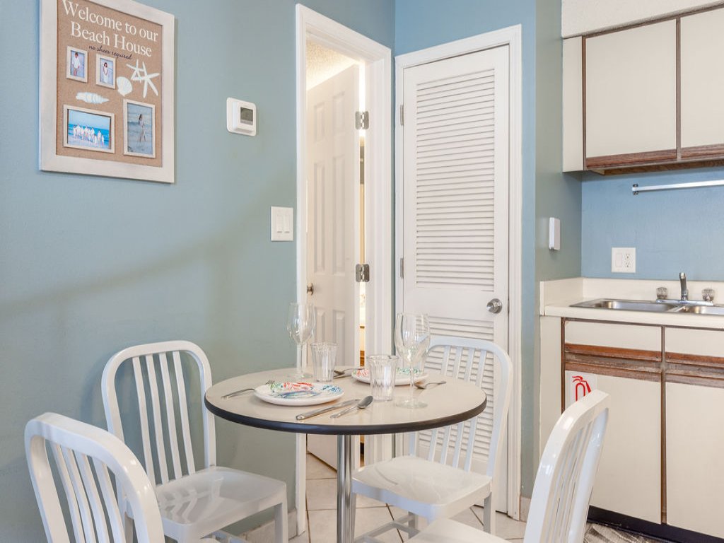 The Cove 217A Vacation Rental in Gulf Shores - RedAwning