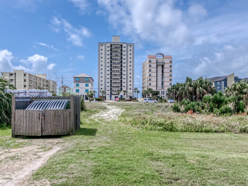 Sandy Shores West 101 Vacation Rental in Gulf Shores - RedAwning