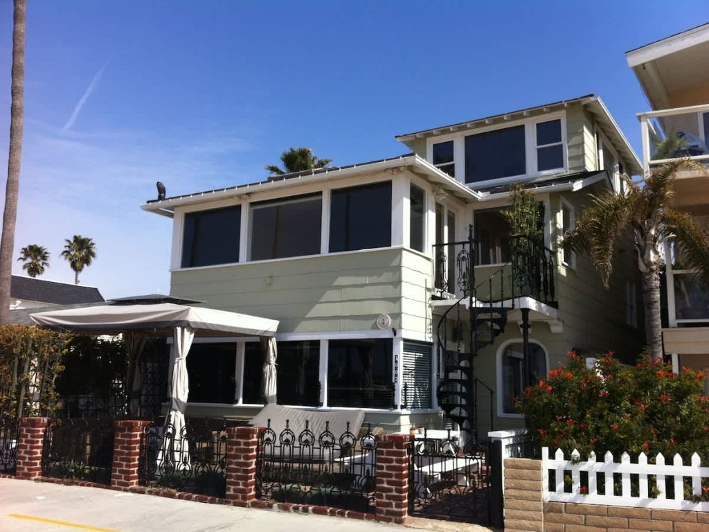  1002 E. Oceanfront | Biggest Oceanfront in Newport Sleeps 20 Vacation Rental in Newport Beach - RedAwning