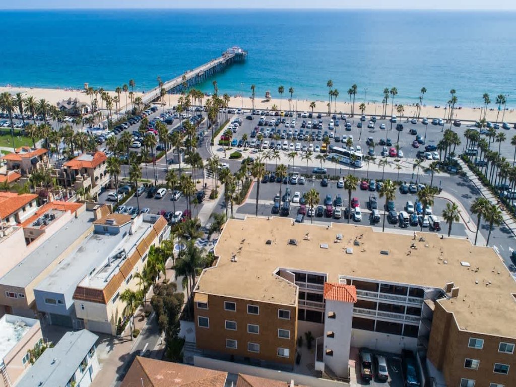 600 E Oceanfront 3G | Modern Penthouse Condo w/Ocean Views Vacation Rental in Newport Beach - RedAwning