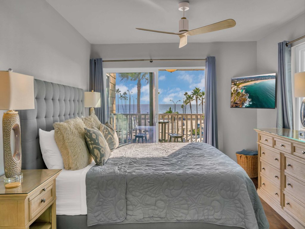 600 E Oceanfront 3G | Modern Penthouse Condo w/Ocean Views Vacation Rental in Newport Beach - RedAwning