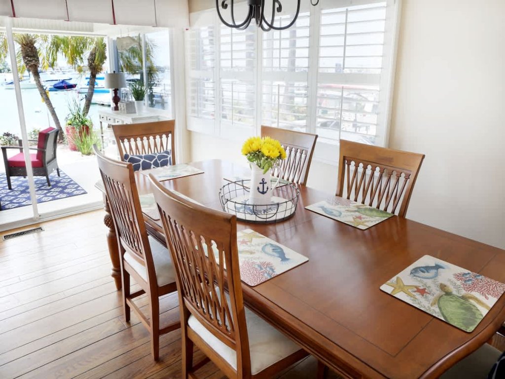 1400 S Bayfront | Amazing Bayfront Dream 5 bdrm Sleeps 11 Vacation Rental in Newport Beach - RedAwning