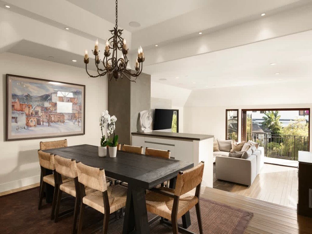 2204 Waterfront Drive | Luxury Coastal Escape Vacation Rental in Newport Beach - RedAwning