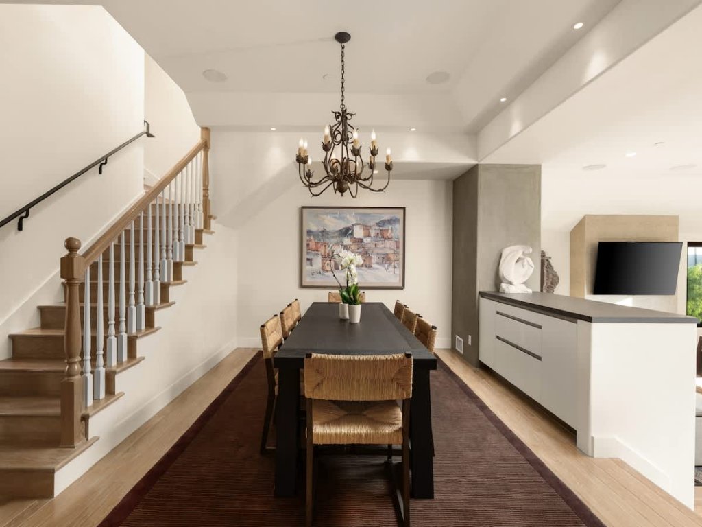 2204 Waterfront Drive | Luxury Coastal Escape Vacation Rental in Newport Beach - RedAwning