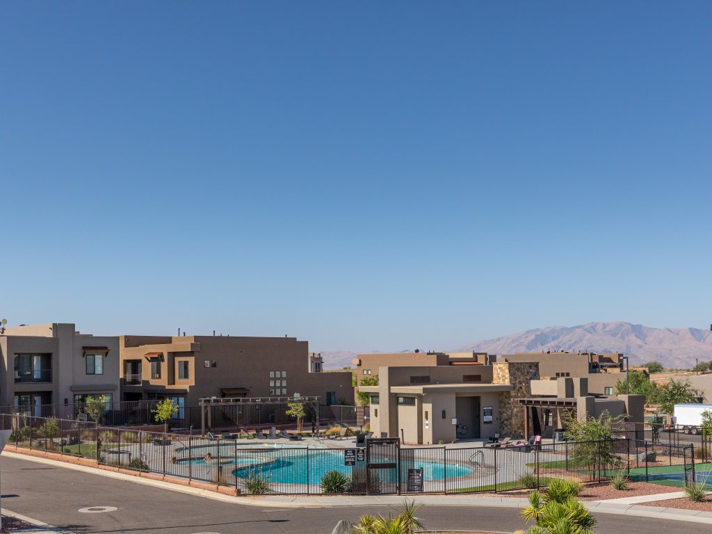 Life's Good Vacation Rental in St. George - RedAwning