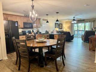 Lakefront Condo A-2 at Vickery Resort