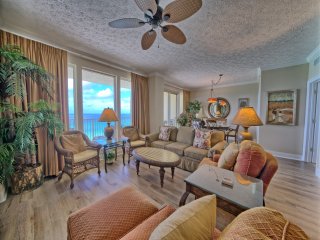 Tropical Gulf Front Condo with Picnic Area & Grills - Unit 0802 - image