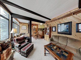 Slopeside Comfy 2-Bedroom Home with 3 Spas! (Unit 512 at 1849)