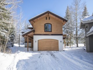 5025 Main Gore Place Unit B