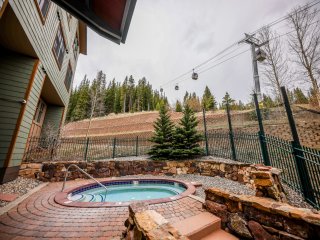 Zephyr Mountain Lodge 1504
