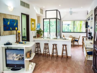 Royal Palms 6