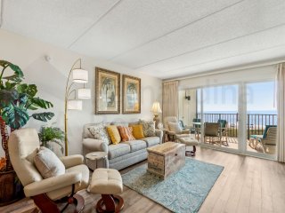 Tropical Theme Condo with Picturesque Atlantic View