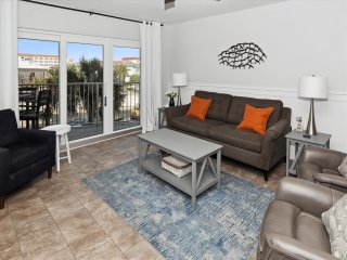 Seacrest 305 is a 2 BR Gulf front on Okaloosa Island