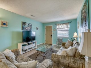 Venus 309 sleeps 10 Close to pool and beach