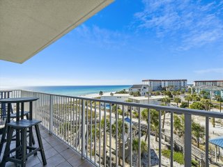 Seacrest 501B is a Gulf Front 2 BR on Okaloosa Island