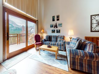 Meadow Ridge 28 Spacious and Secluded, Private Washer Dryer, Close to Eagle