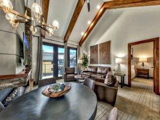 Luxury Two Bedroom Residence steps from Heavenly Village
