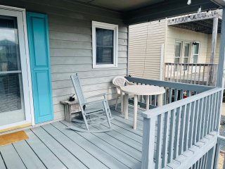 Plan Beach / 278-B Brunswick Ave W