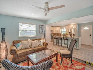 Private Cozy Sarasota Home