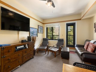 2767 Slopeside
