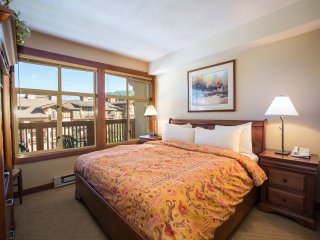 3313- One Bedroom + Den Standard Powderhorn Lodge