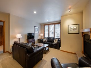 Family Ski Condo with Continental Divide View- Zephyr Mountain Lodge Value-Rated 2508