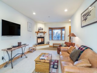 Bear Creek Lodge 109A