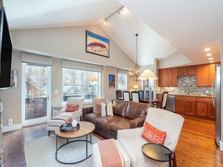 River Club 301