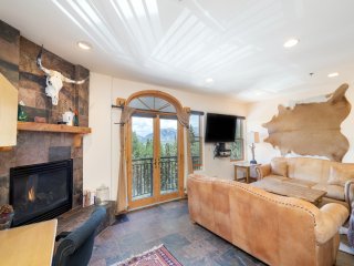Bear Creek Lodge 310