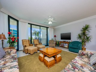 Phoenix on the Bay 1207